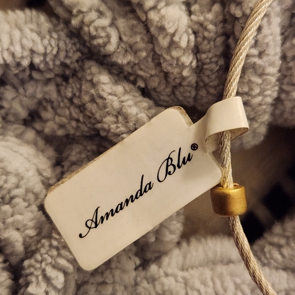 Nwt Amanda Blu Heart Felt Emotions 2 toned bracelet - Picture 5 of 7